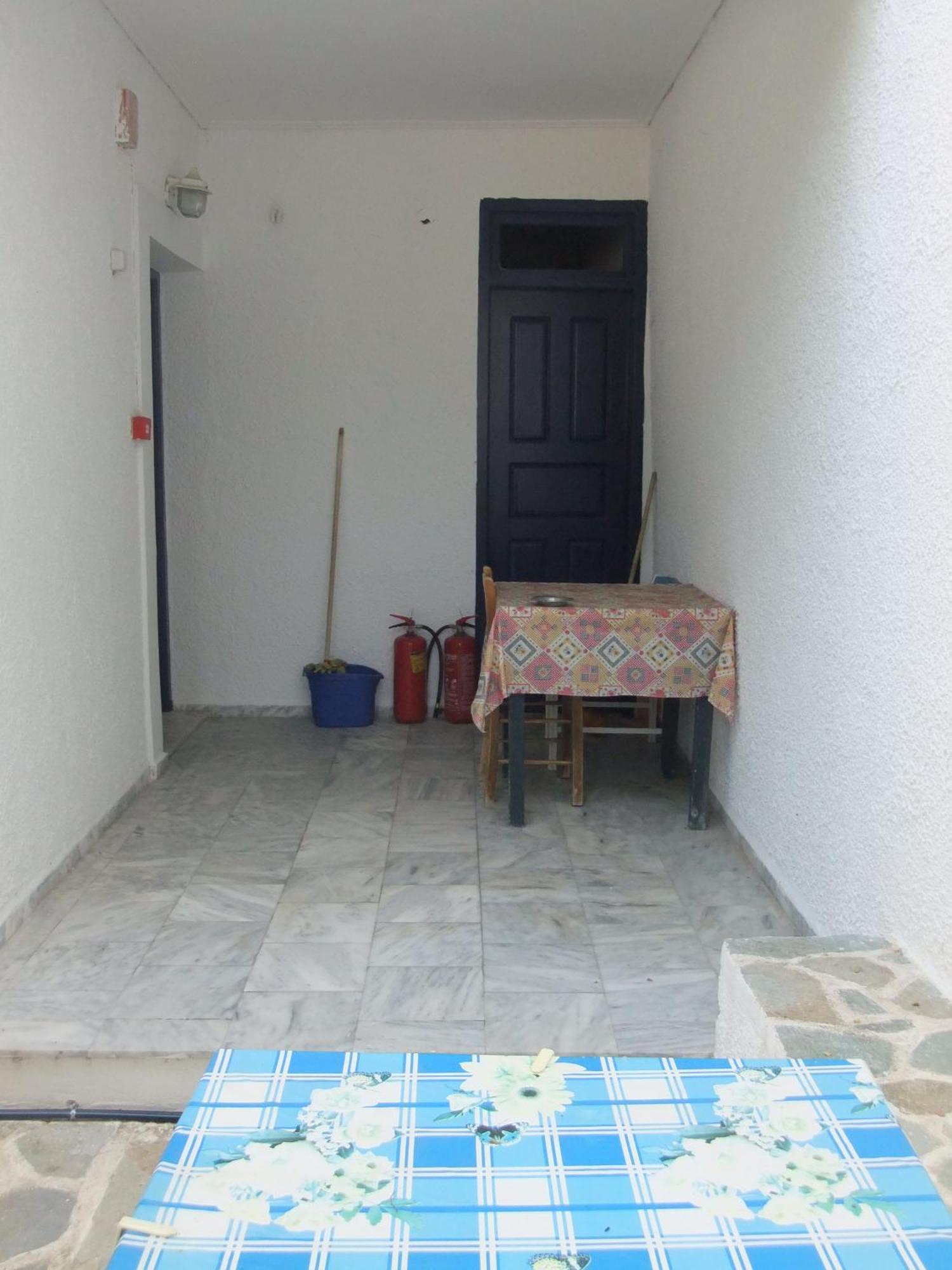 Tatsis Apartments Masouri Phòng bức ảnh
